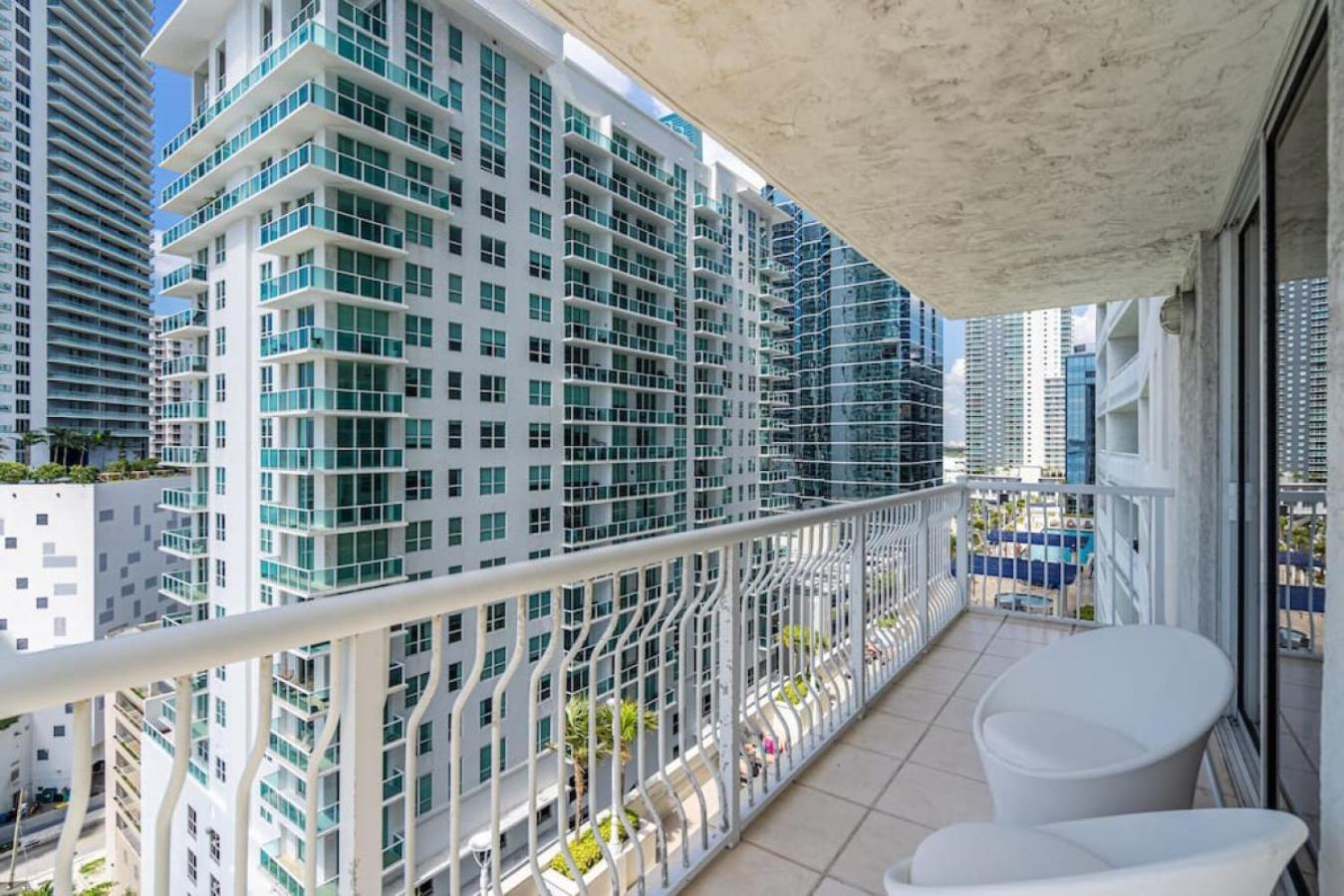 Miami Vice Oceanfront Sky Villa Exterior foto